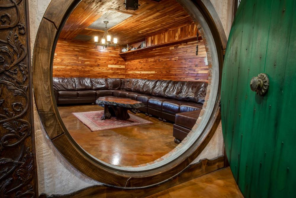 The Hobbit House, Fantasy comes Home!